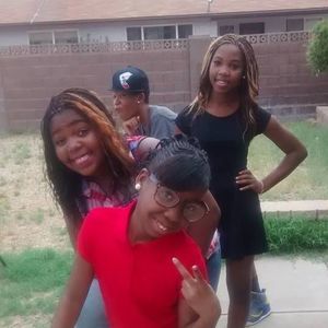 Meet your Posher, Kanisha