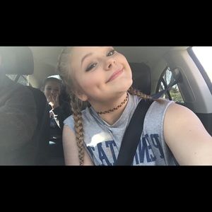 Meet your Posher, Rebecca