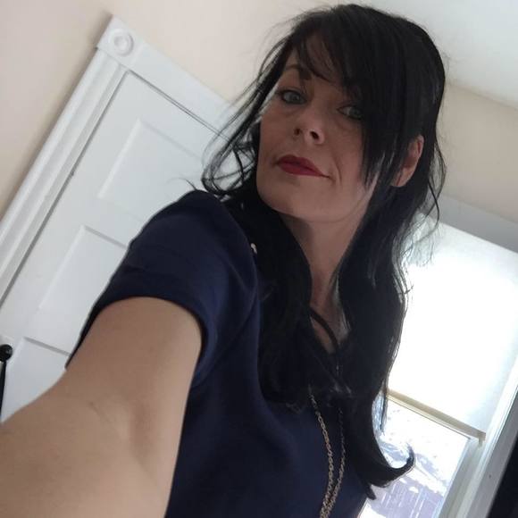 Meet your Posher, Clam