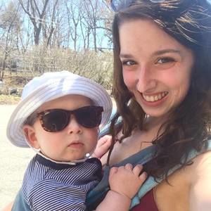 Meet your Posher, Lauren