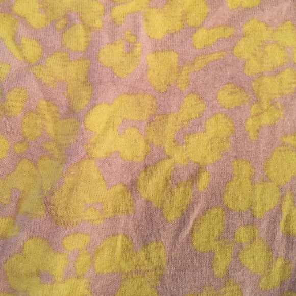 Spring Flower Patterned Cardigan - Picture 2 of 4