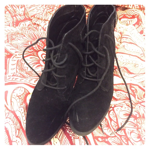 Steve Madden Booties Sz 9