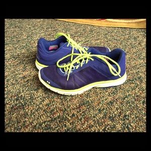 Running shoes🏃🏼💜💛