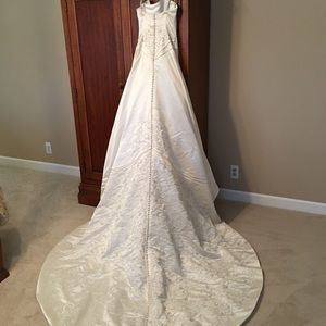 Designer Matthew Christopher wedding dress