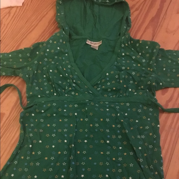 BOGO ITEM. Star detailed 3/4 sleeve