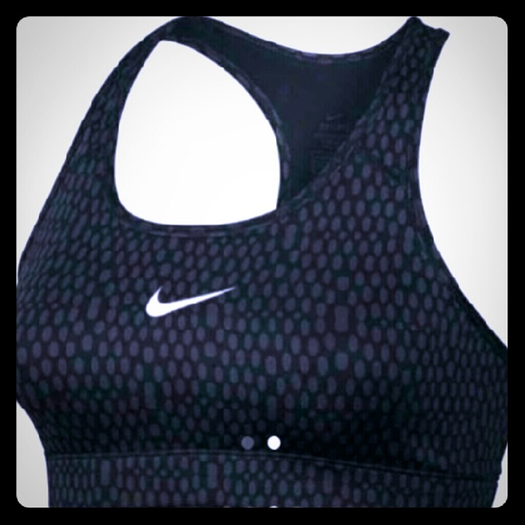 XL) Nike sport bra