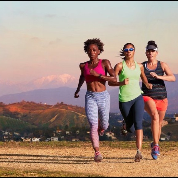 Meet your posher, Danica - Picture 4 of 4