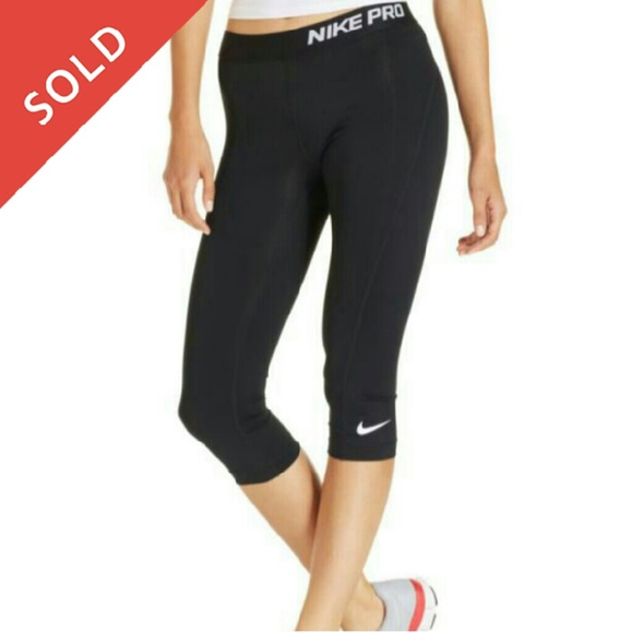 Nike Pro Capri color Black