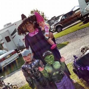 Meet your Posher, Julia