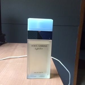 💕DOLCE & GABBANA 💕light blue eau  de toilette