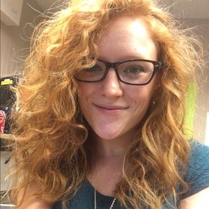 Meet your Posher, Olivia