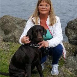 Meet your Posher, Debbie