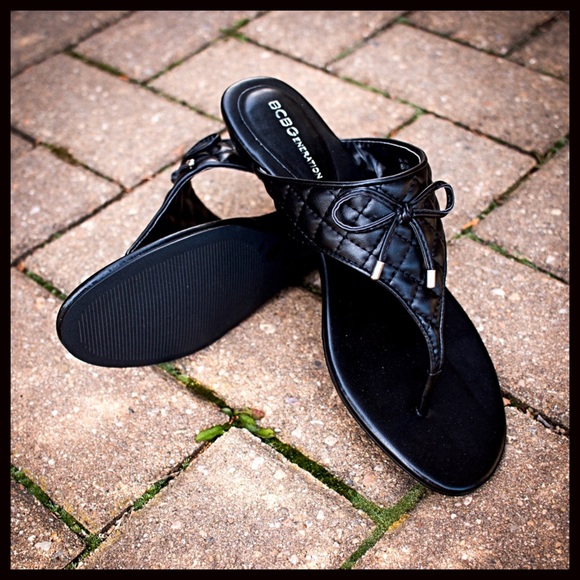 BCBG SANDALS Thin Flat Slip Ons - Picture 3 of 5