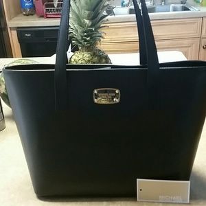 Michael Kors Medium Tote