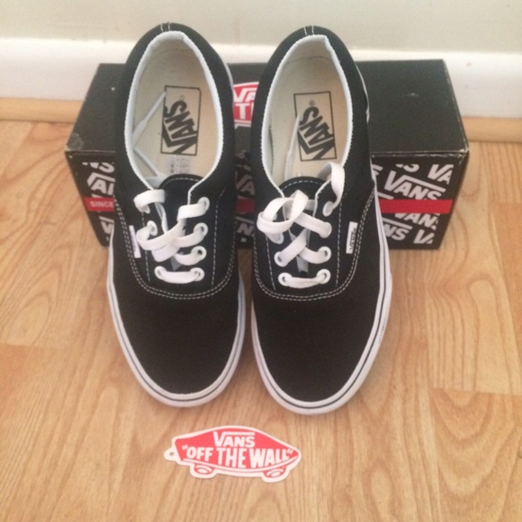 Vans shoes women's size 7 Authentic