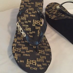 Bebe thong sandals