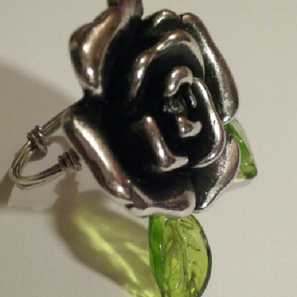 Adjustable wire ring - Picture 2 of 2