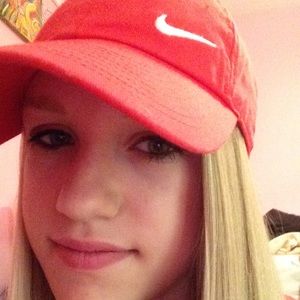 Meet your Posher, Lili