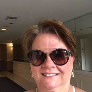 Meet your Posher, Ana