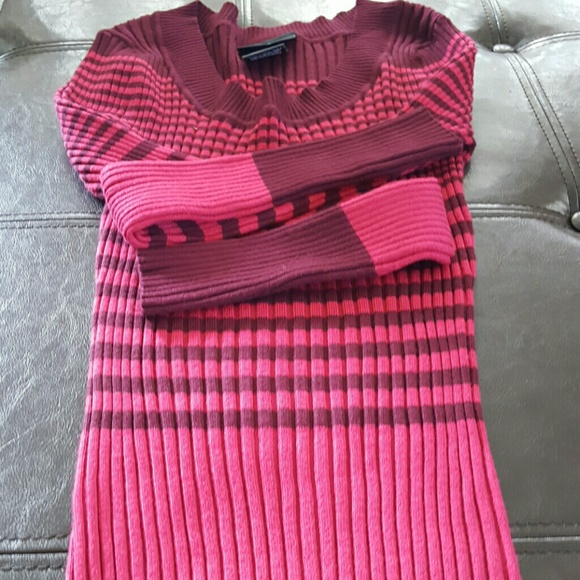 Sweater - Picture 2 of 3