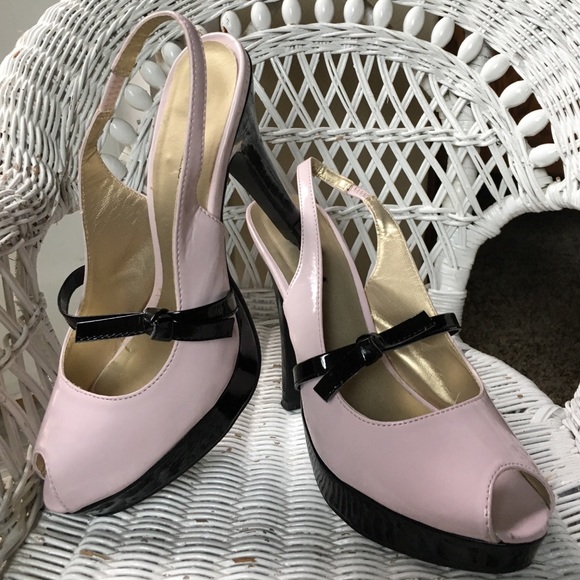 Shoe Dazzle Pink and Black Platform Heels