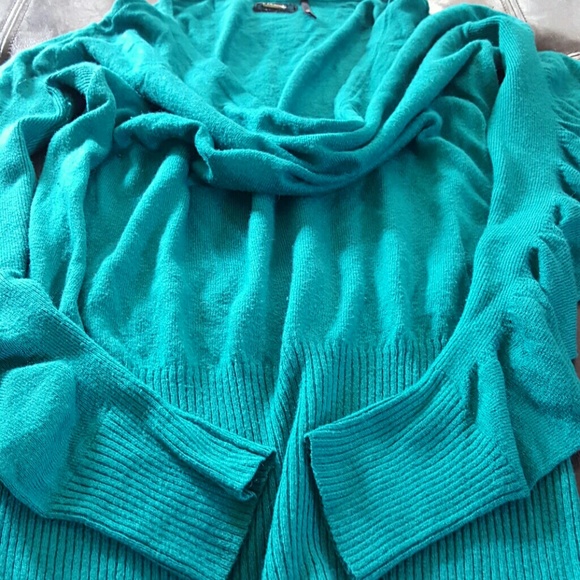 Sweater, - Picture 2 of 3