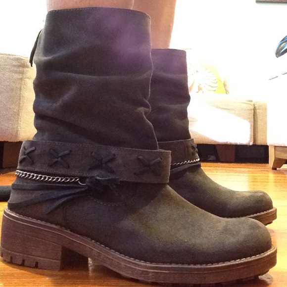 Coolway suede boots