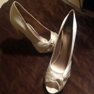 Cream MootsiesTootsies Heels