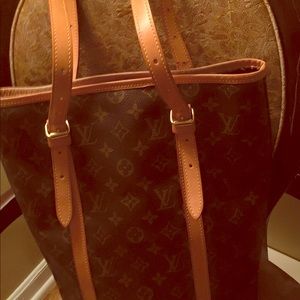 AUTHENTIC LOUIS VUITTON GM BUCKET BAG