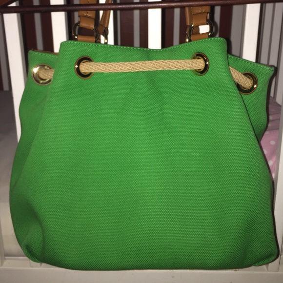 Michael Kors Marina Large Tote - Picture 3 of 4