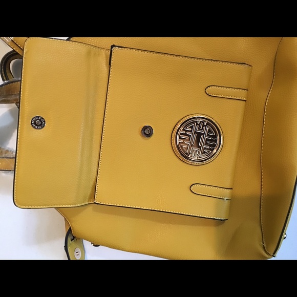 Yellow PU Backpack - Picture 2 of 4