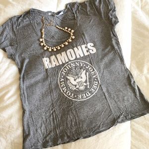 very cool Ramones shirt Medium sz