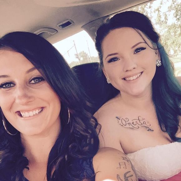 Meet your Posher, Cecily - Picture 1 of 1