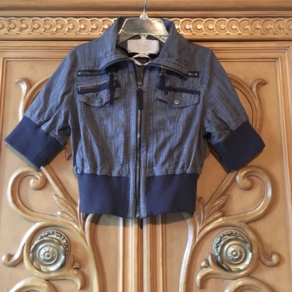 🚫sold🚫Crop blue jacket size Large by Ashley