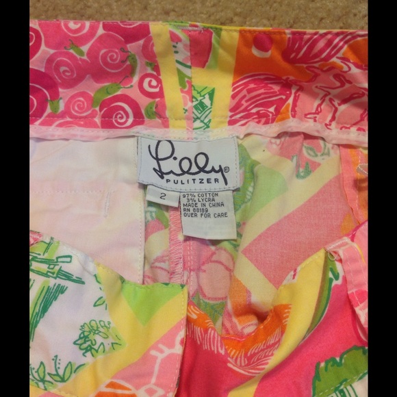 Lilly Pulitzer Crop Pant. - Picture 3 of 3