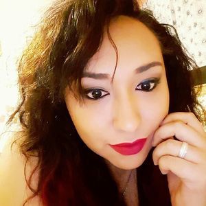 Meet your Posher, Nina