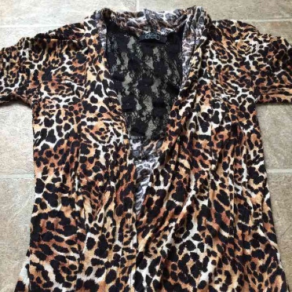 Cheetah Lace Top - Picture 2 of 3
