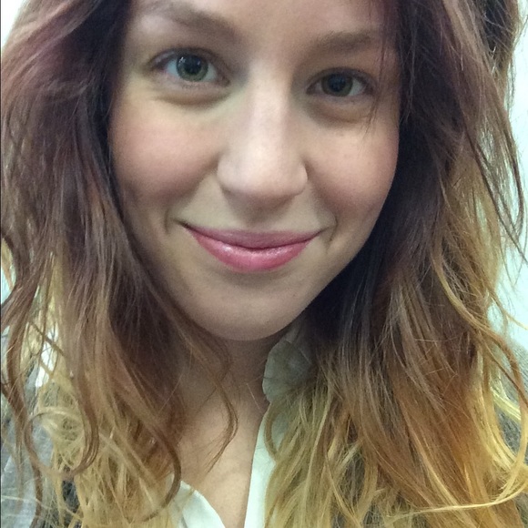 Meet your Posher, Audrey - Picture 1 of 1