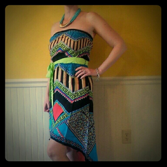 Peace print hi-lo tube dress