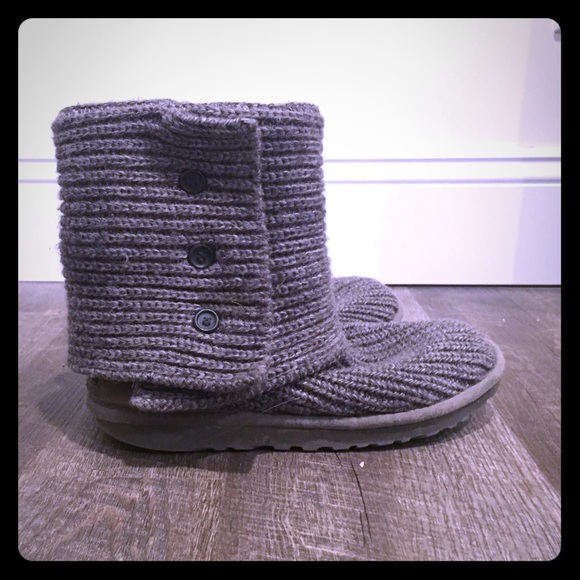 Great condition authentic grey sweater uggs W8