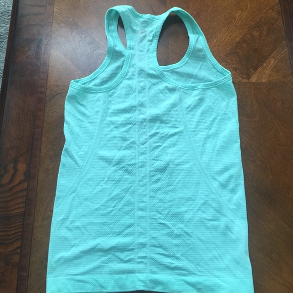 Sold locally..Lululemon run swiftly tank!