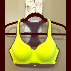VICTORIA SECRET- SPORTS BRA