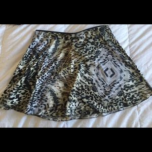 NEW Skirt Arestta – size 12  - animal print