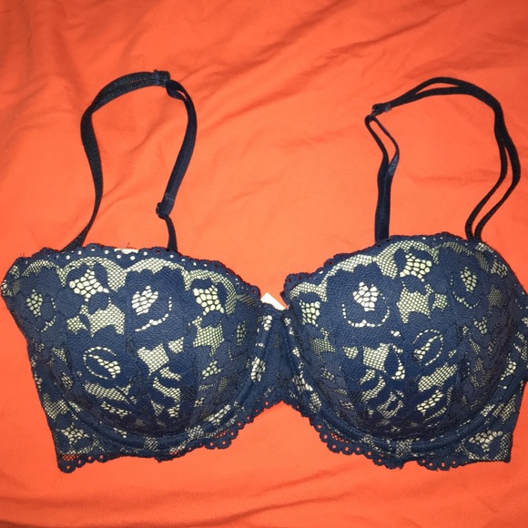 Victoria's Secret PINK lace bra! BRAND NEW!