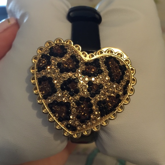 Betsey Johnson cheetah print heart watch - Picture 3 of 4