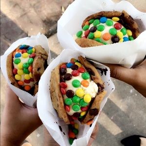 Meet your Posher, Zainab