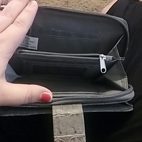 Wallet - Picture 3 of 4