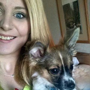 Meet your Posher, Becca