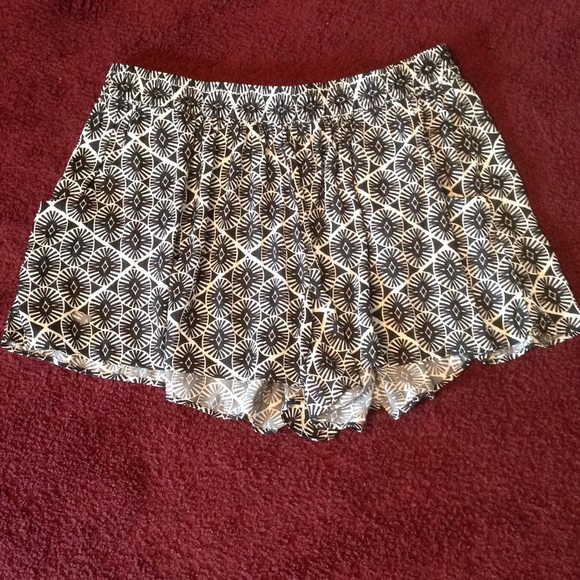 Old Navy Pants - Old Navy skort