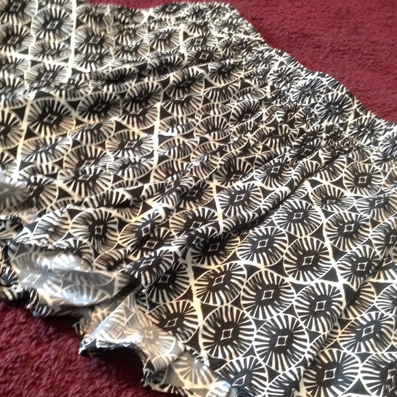 Old Navy skort - Picture 2 of 4